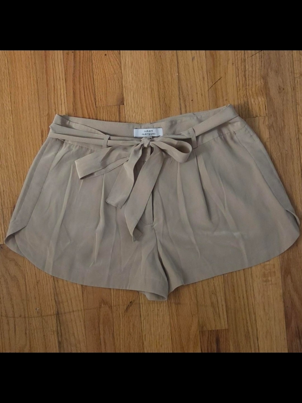 Robert Rodriguez Taupe Tie-Waist Pleated Women's Shorts 100% Silk